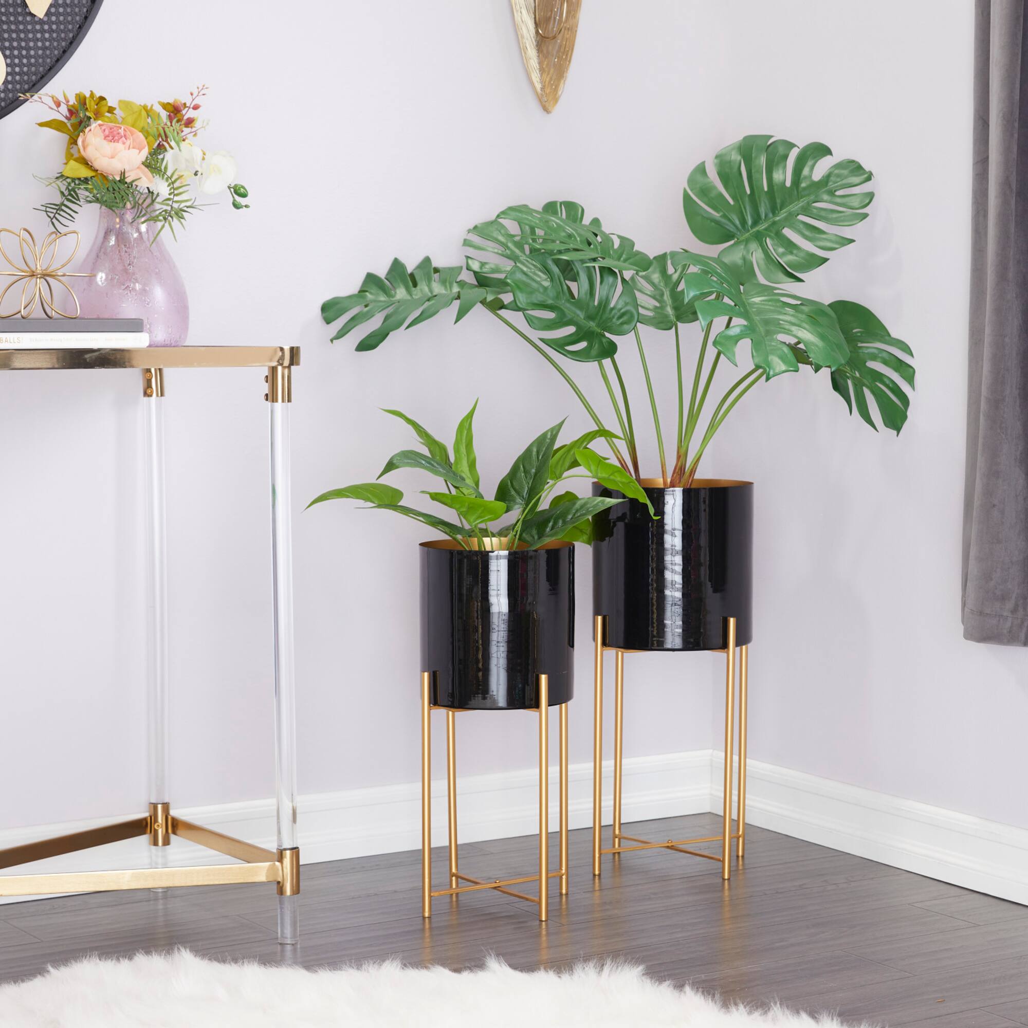 CosmoLiving by Cosmopolitan Set of 2 Black Iron Contemporary Planter, 24" x 10" x 10"